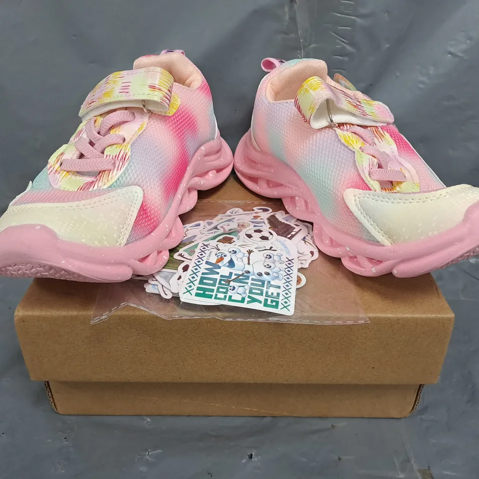 BOXED PAIR OF UNBRANDED KID'S LIGHT UP SHOES IN PASTEL MULTICOLOUR SIZE EU 30 W. STICKER PACK