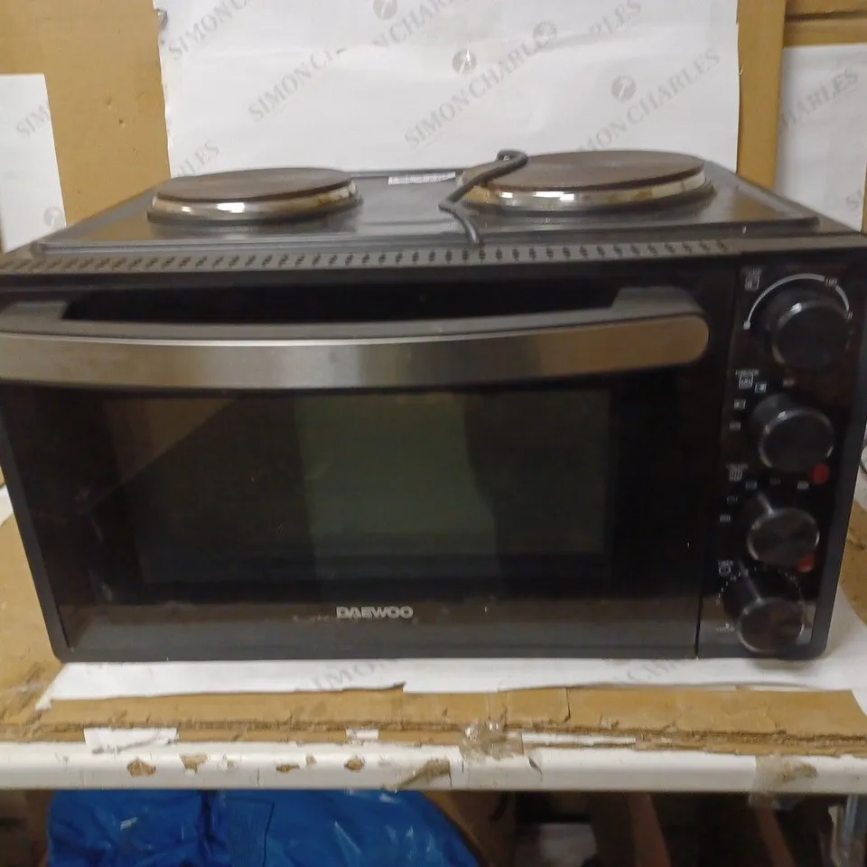 DAEWOO SDA1610 1500W 42L CAPACITY ELECTRIC OVEN WITH 1000W AND 600W HOT PLATES