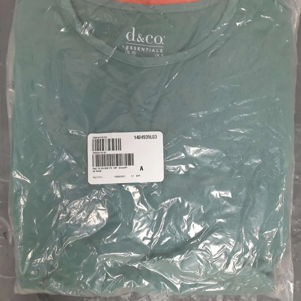 D & CO PACK OF 2 SILHOUETTE TOPS IN GREEN AND PINK SIZE SMALL