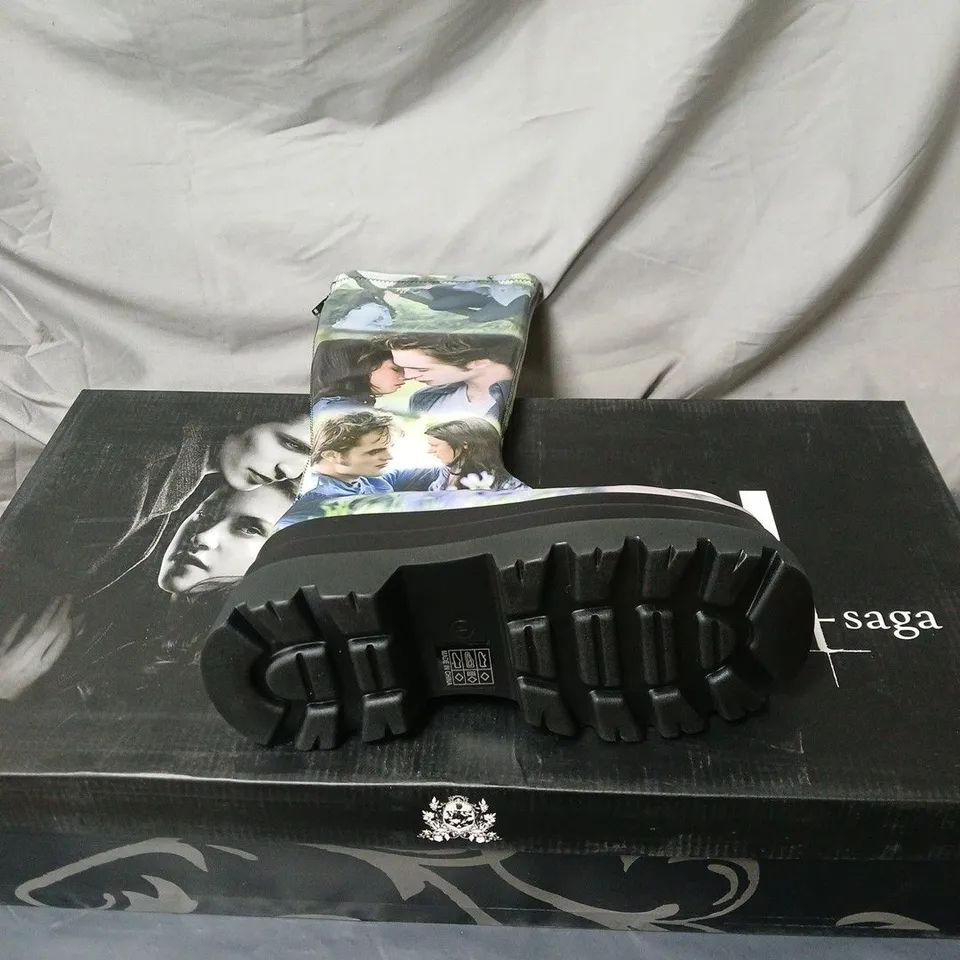 KOI THE TWILIGHT SAGA BOOTS BOXED SIZE 4