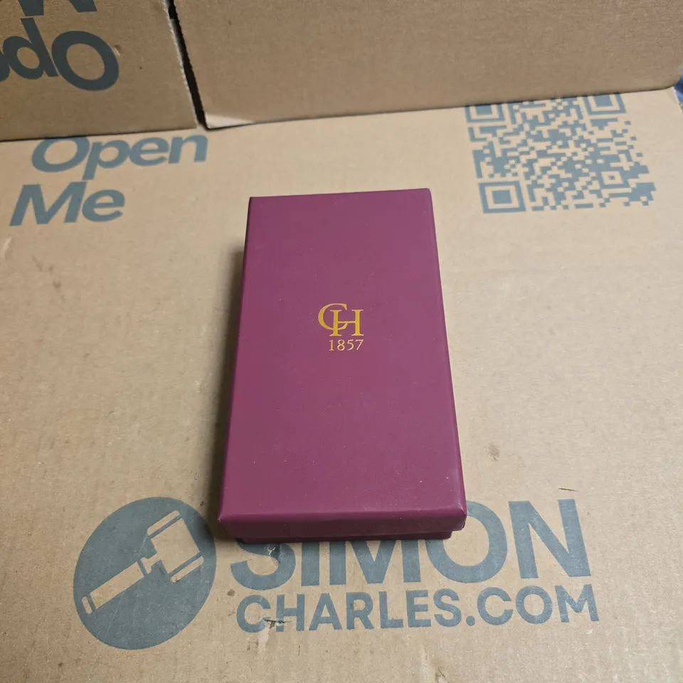 CHISHOLM HUNTER 1857 HEART PENDANT NECKLACE – PRESENTATION BOX