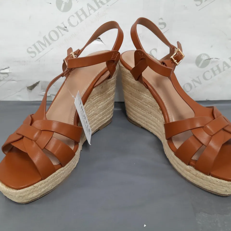 BOXED PAIR OF TRUFFLE COLLECTION OPEN TOE HIGH WEDGE SANDALS IN BROWN SIZE 6