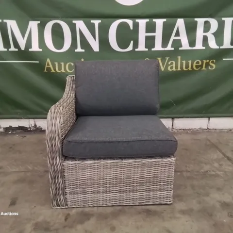 BOXED CURVED ARM RIGHT CORNER CHAIR - LIGHT GREY