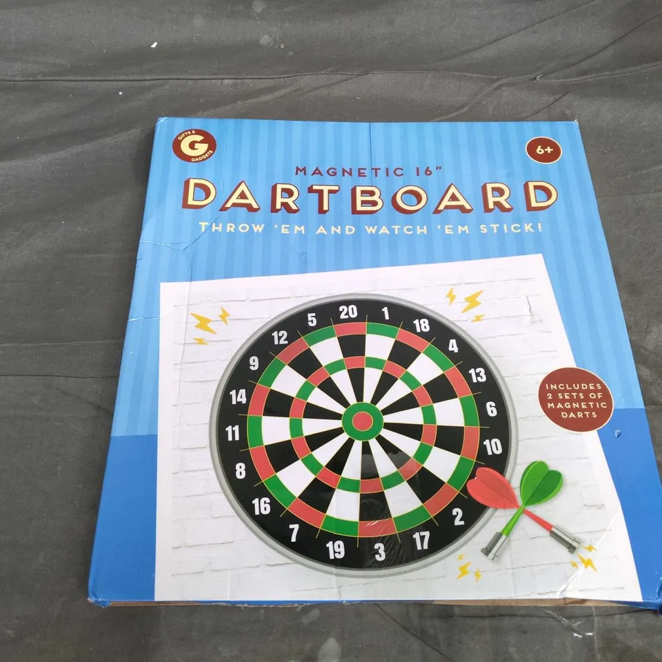BOXED MAGNETIC 16-INCH DARTBOARD WITH 2 SETS OF MAGNETIC DARTS – TOY