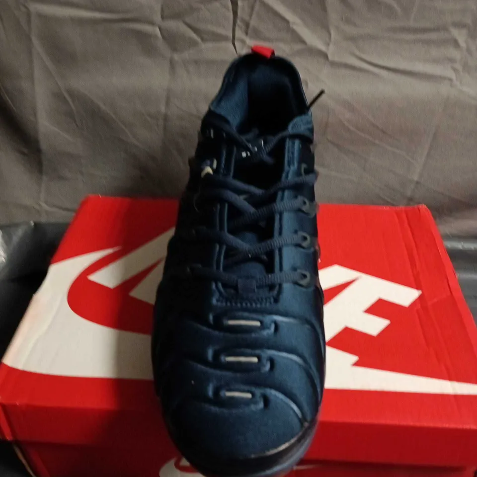 BOXED PAIR OF NIKE AIR VAPORMAX PLUS SNEAKERS – UK SIZE 11.5