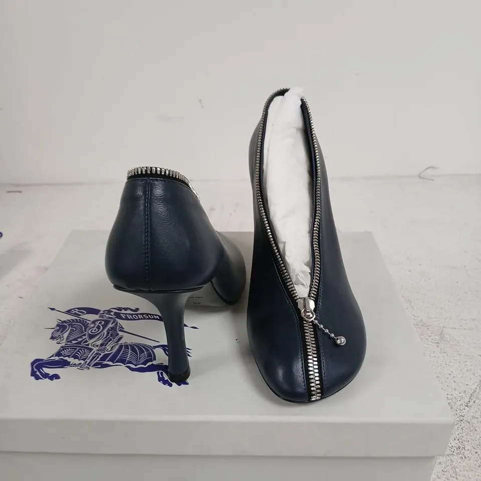 BURBERRY NAVY LEATHER ZIP-FRONT HIGH-HEEL BOOTS, UK 2 / EU 35
