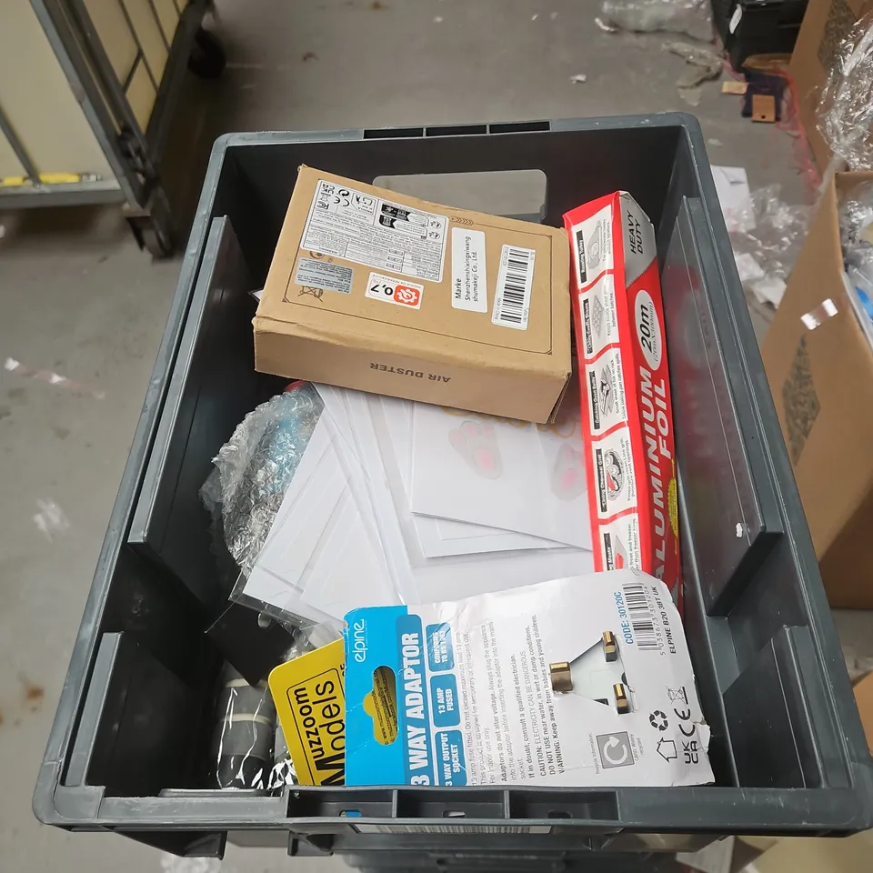 APPROXIMATELY 30 ASSORTED ITEMS TO INCLUDE ASSORTED GREETING CARDS, UK FLAG SIGNS, FOIL, ADAPTER, AIR DUSTER ETC