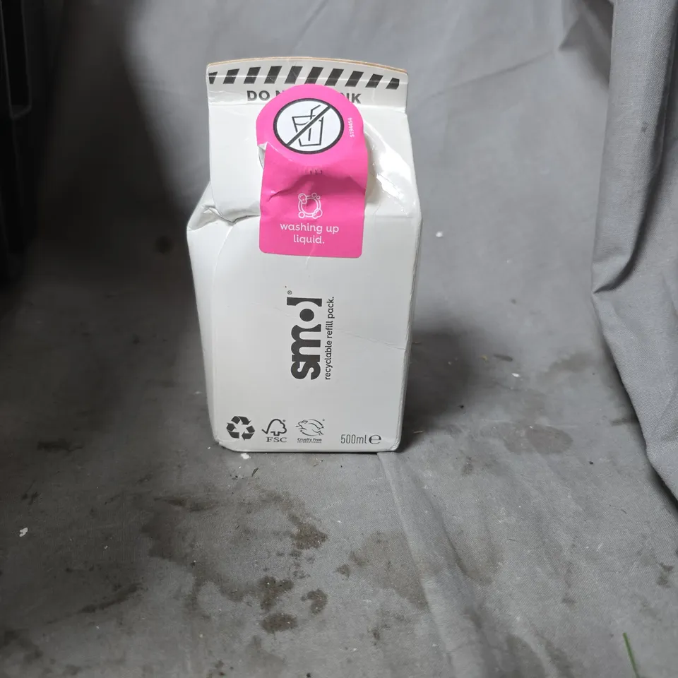 APPROXIMATELY 12 SMOL WASHING UP LIQUID 500ML