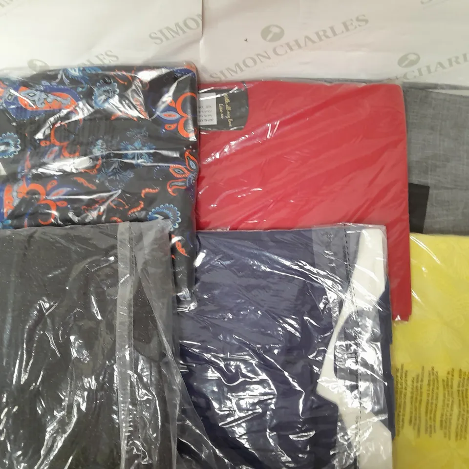 LOT OF APPROX 16 CLOTHING ITEMS IN VARIOUS BRANDS, STYLES, COLOURS AND SIZES