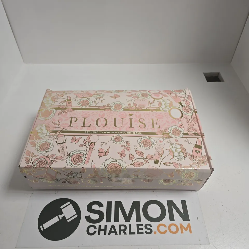 P LOUISE MYSTERY MAKEUP PALETTE BOX - FLORAL PINK PACKAGING