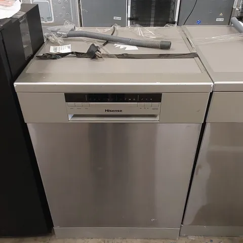 HISENSE FREESTANDING STANDARD DISHWASHER, MODEL: HS60240XUK