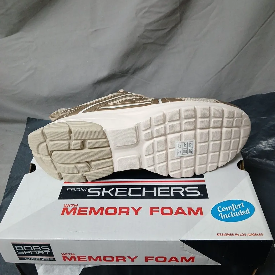 SKECHERS BOBS SPORT TRAINERS SIZE 8 BOXED