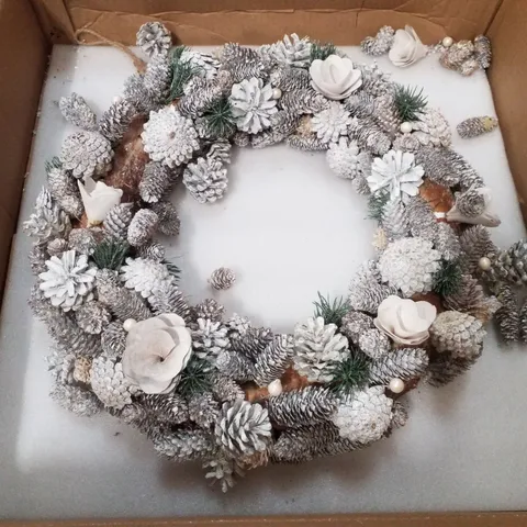 BOXED SNOW COVERED GARLAND 