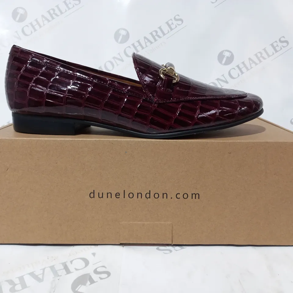BOXED PAIR OF DUNE LONDON LOAFERS IN BURGUNDY SIZE 6