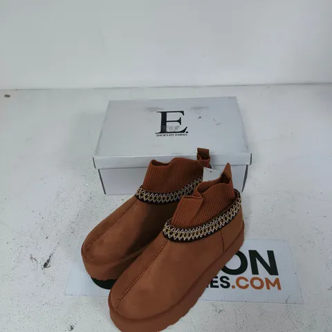 EMMA SHOES BY EMMA MELROSE TAN – UK 7