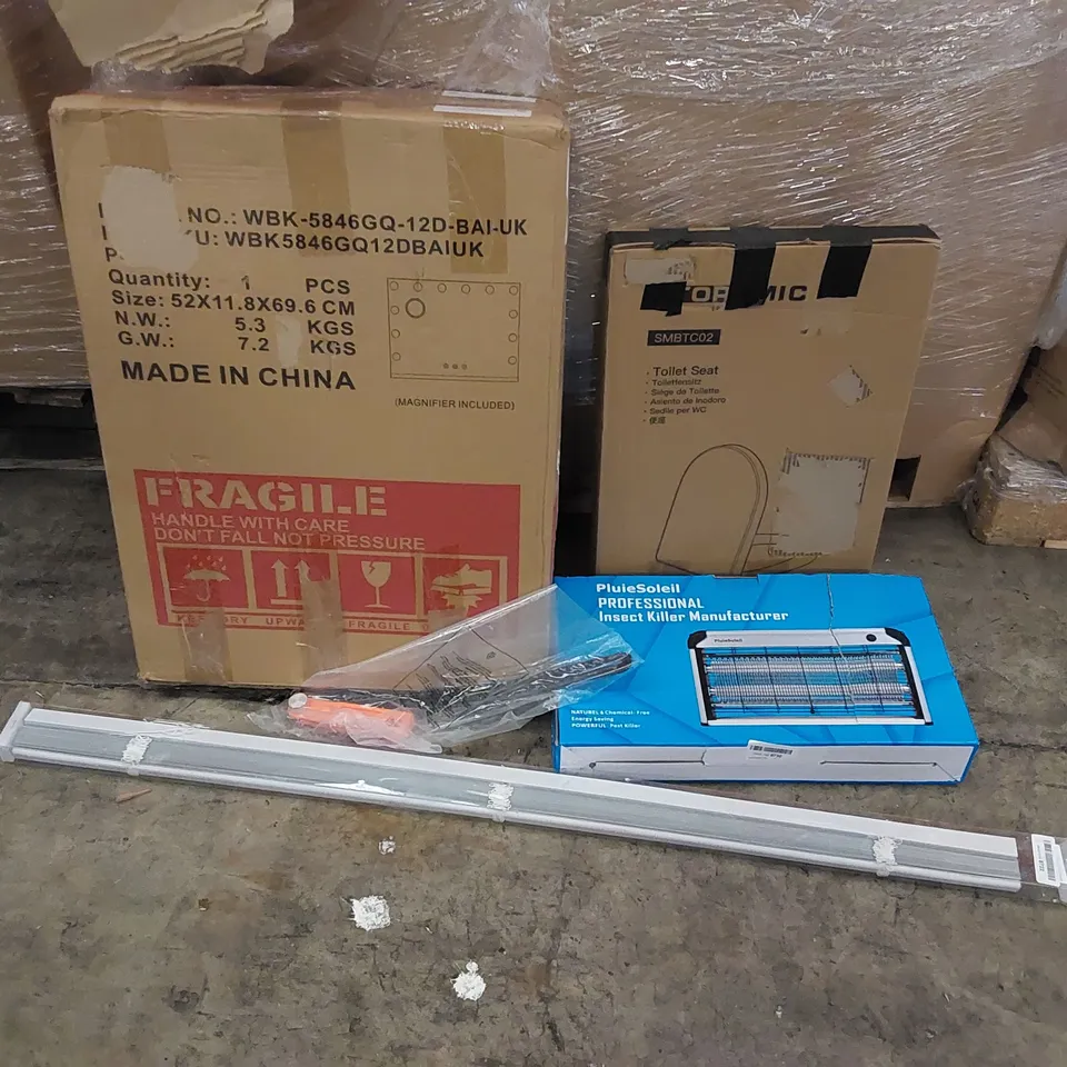 PALLET OF ASSORTED ITEMS INCLUDING: VANITY MIRROR, INSECT KILLER, TOILET SEAT, TOOLS, BLINDS