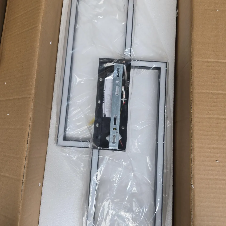 LIGHTSIN WALL LAMP – MODEL FI1067 (UNO-WL-003) – LED 12W, 4000K