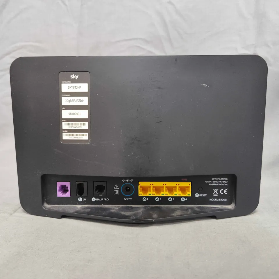 SKY SR203 ROUTER – HOME NETWORKING