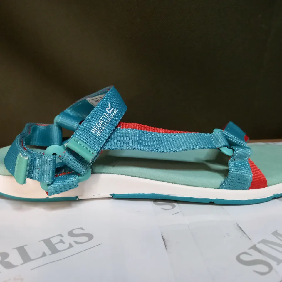 REGATTA LADY SANTA SOL SANDALS SIZE 7