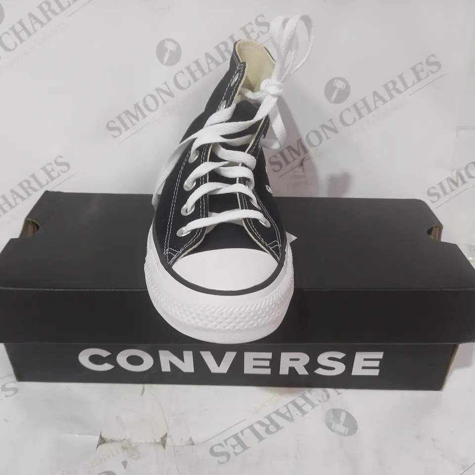 BOXED PAIR OF CONVERSE HI TOP SHOES IN BLACK UK SIZE 5.5