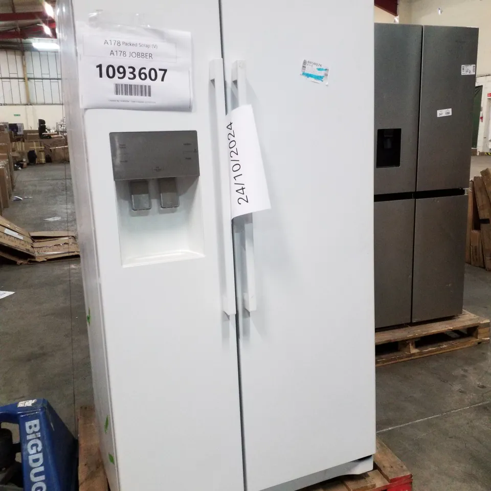 SAMSUNG RS50N3513WW FREESTANDING AMERICAN FRIDGE - UNPROCESSED RAW RETURN