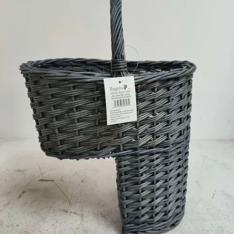 RUGS 4U GREY WICKER STAIR BASKET – 23 X 33 X 35 CM