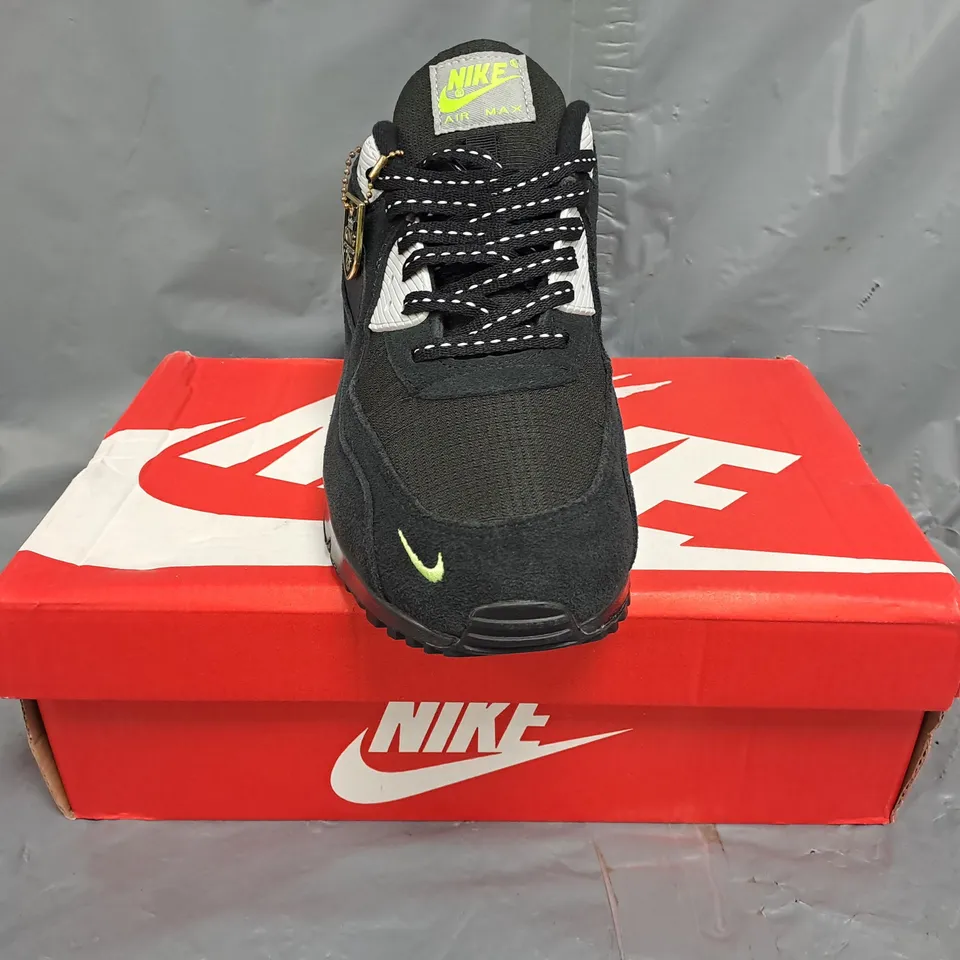 BOXED PAIR OF NIKE AIR MAX 90 SURPLUS SHOES IN BLACK/GREEN SIZE UK 8.5