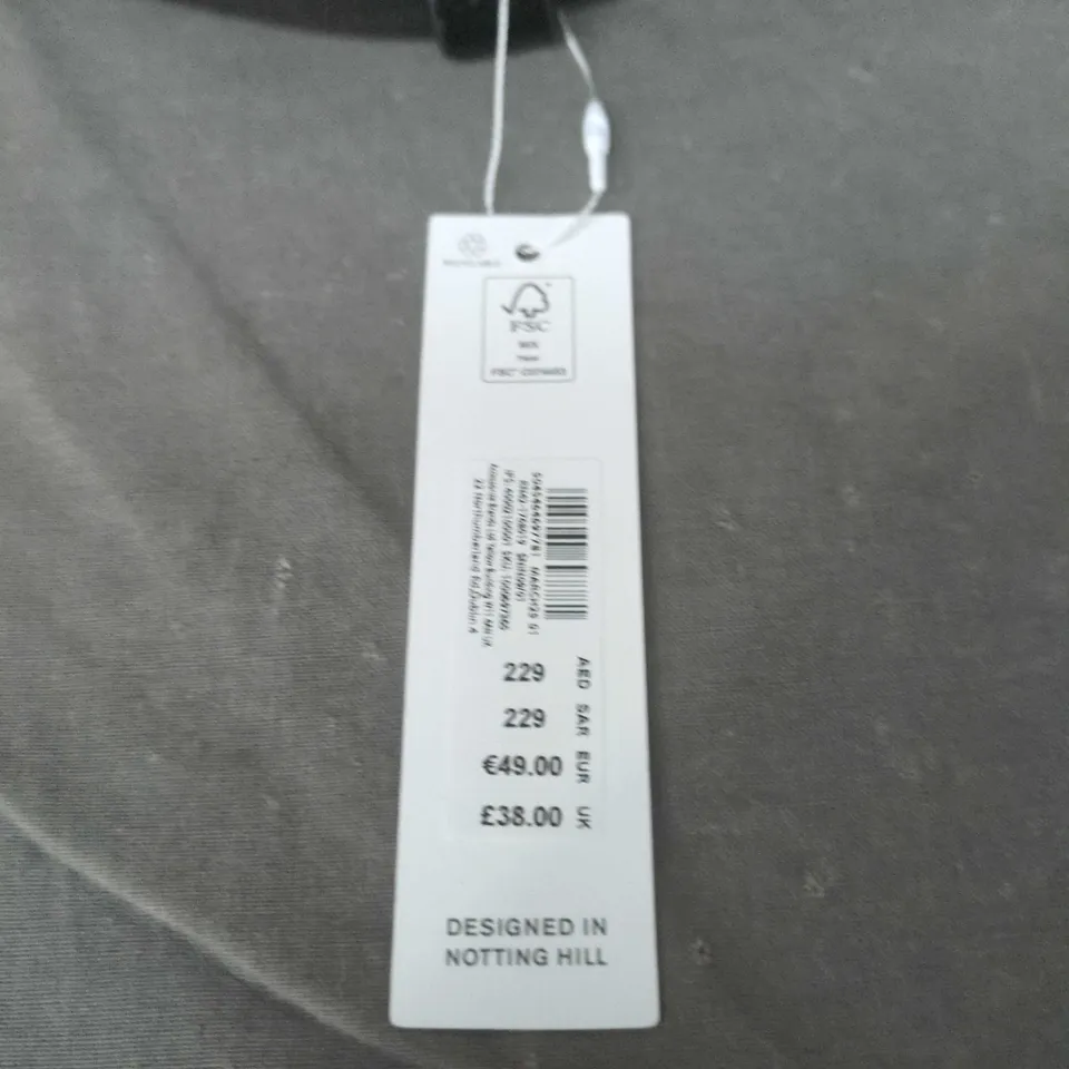 ACCESSORIZE LONDON BLACK HANDBAG WITH FRONT ZIP POCKET – BRAND TAG ATTACHED