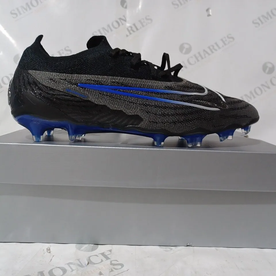 BOXED PAIR OF NIKE PHANTOM GX ELITE FOOTBALL BOOTS IN BLACK/GREY/BLUE UK SIZE 10