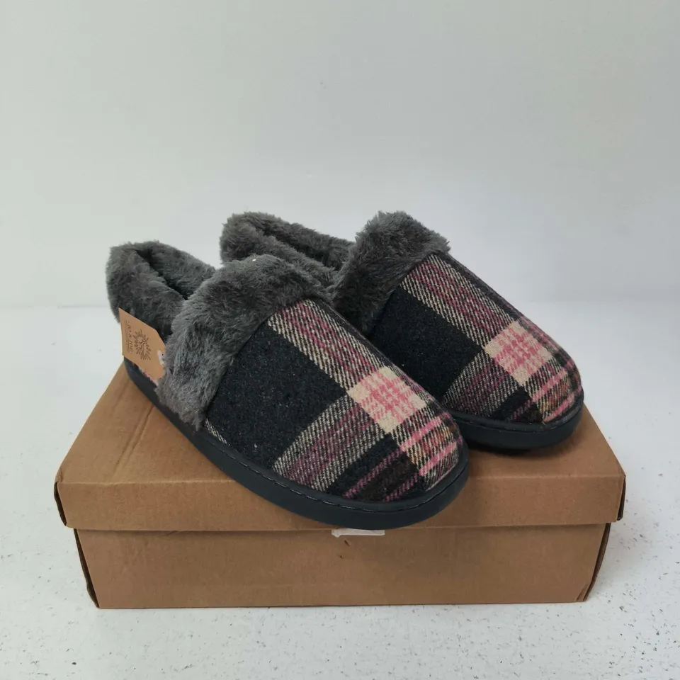 JO & JOE HERITAGE PEBBLE SLIPPERS – 4