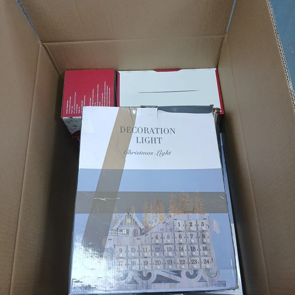 BOX OF APPROXIMATELY 10 ASSORTED HOUSEHOLD ITEMS TO INCLUDE CHRISTMAS ADVENT DECORATION LIGHT, CHRISTMAS LED LIGHT CANDLE HOLDER ETC