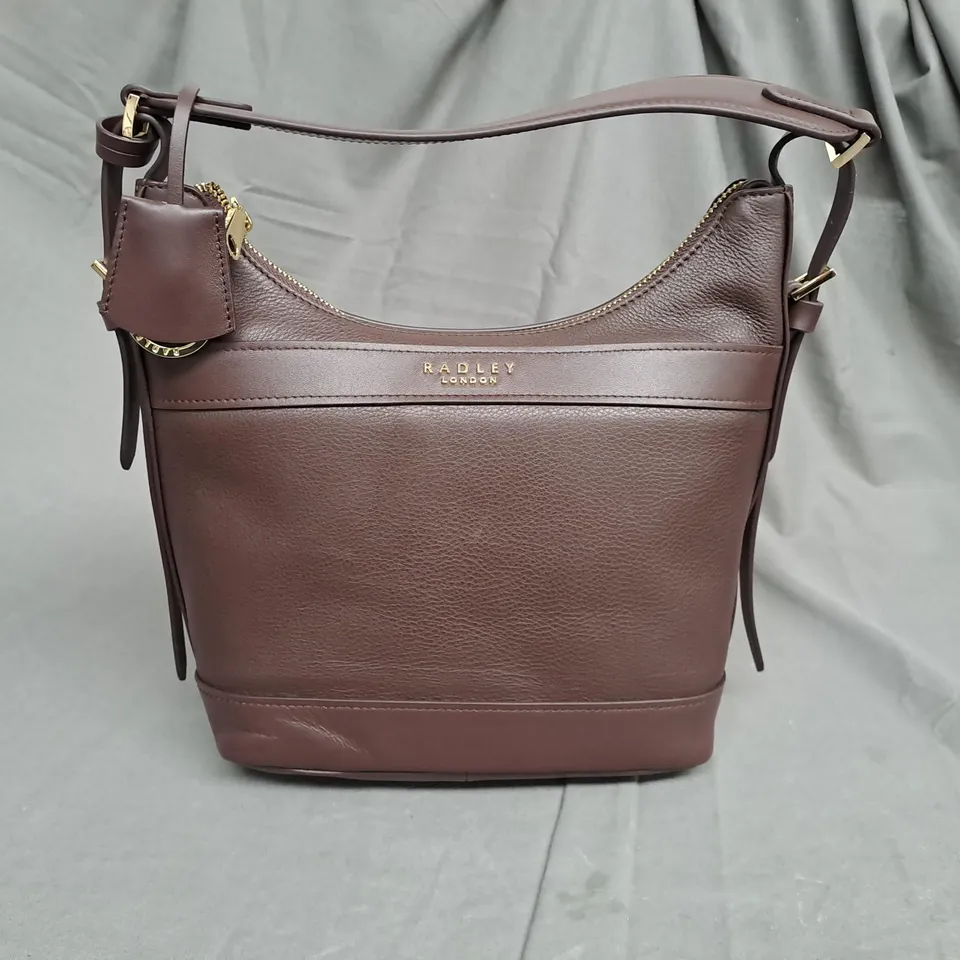 RADLEY LONDON SHORT STRAP ZIP POUCH BAG