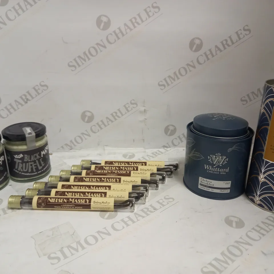 LOT OF 11 ASSORTED LUXURY FOOD ITEMS, TO INCLUDE NEILSEN MASSEY VANILLA PODS, VEGAN BLACK TRUFFLE MAYO & WHITTARD TEA + BISCUITS
