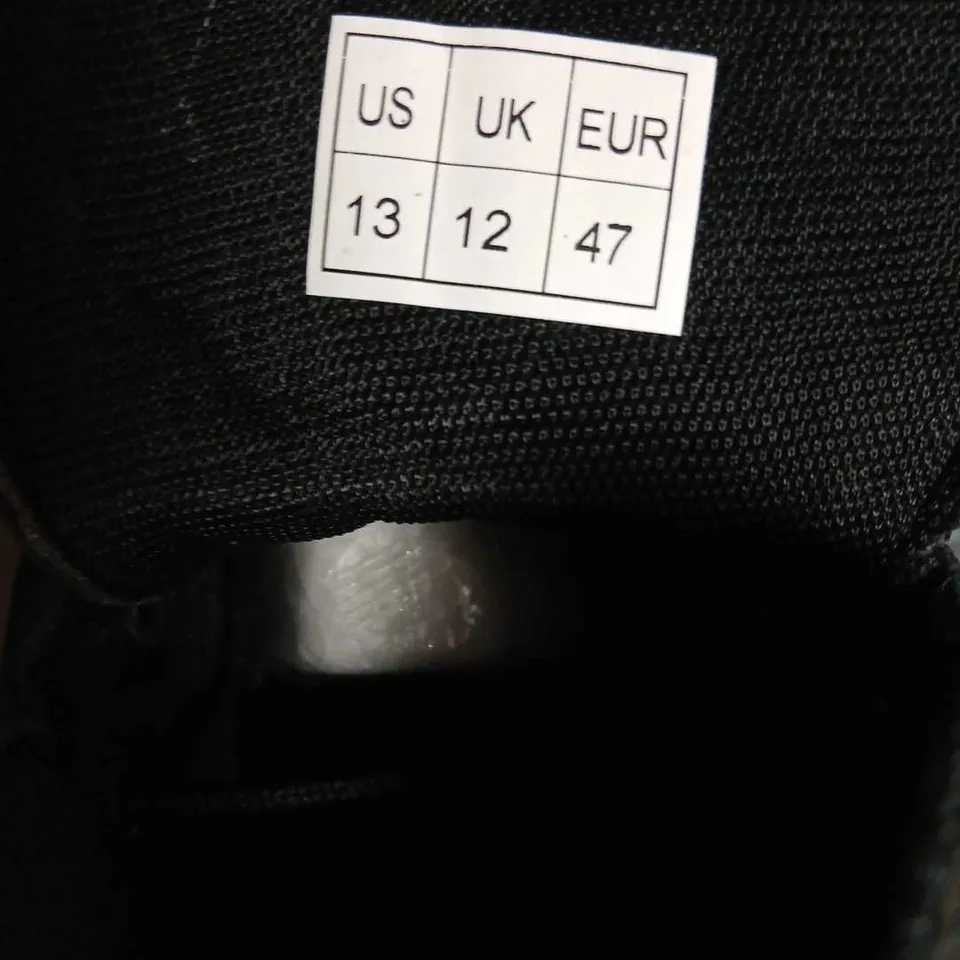 CONZURI MEN'S BLACK LEATHER BOOTS, UK 12 (US 13, EUR 47) – PAIR