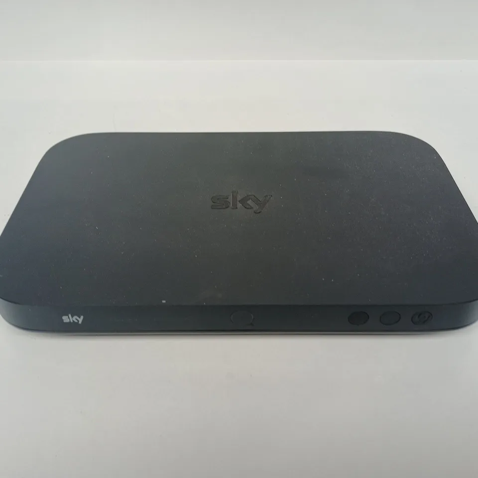 SKY ES340D9 Q 2TB UHD V3 BOX