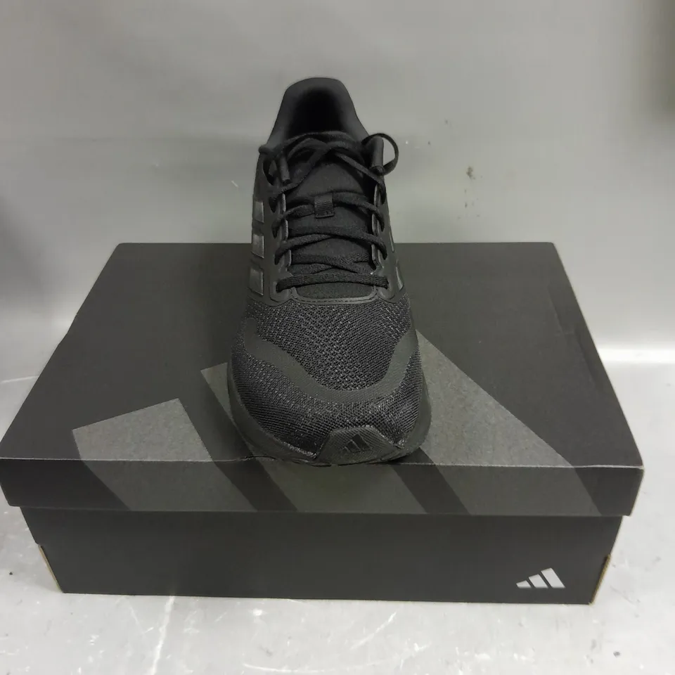 BOXED PAIR OF ADIDAS RUNFALCON 5 TRAINERS IN BLACK - 9