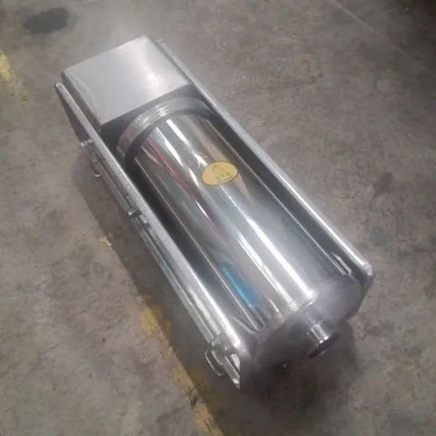 TRE SPADE SAUSAGE STUFFER