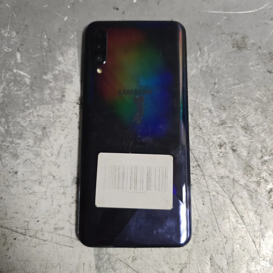 SAMSUNG GALAXY A30 SMARTPHONE 