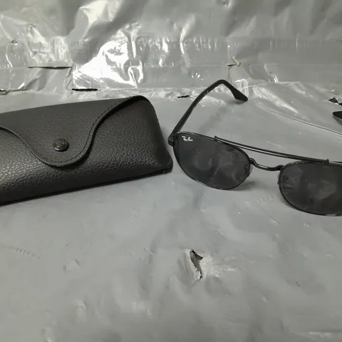 RAY-BAN NEW CARAVAN LEGEND SQUARE SUNGLASSES