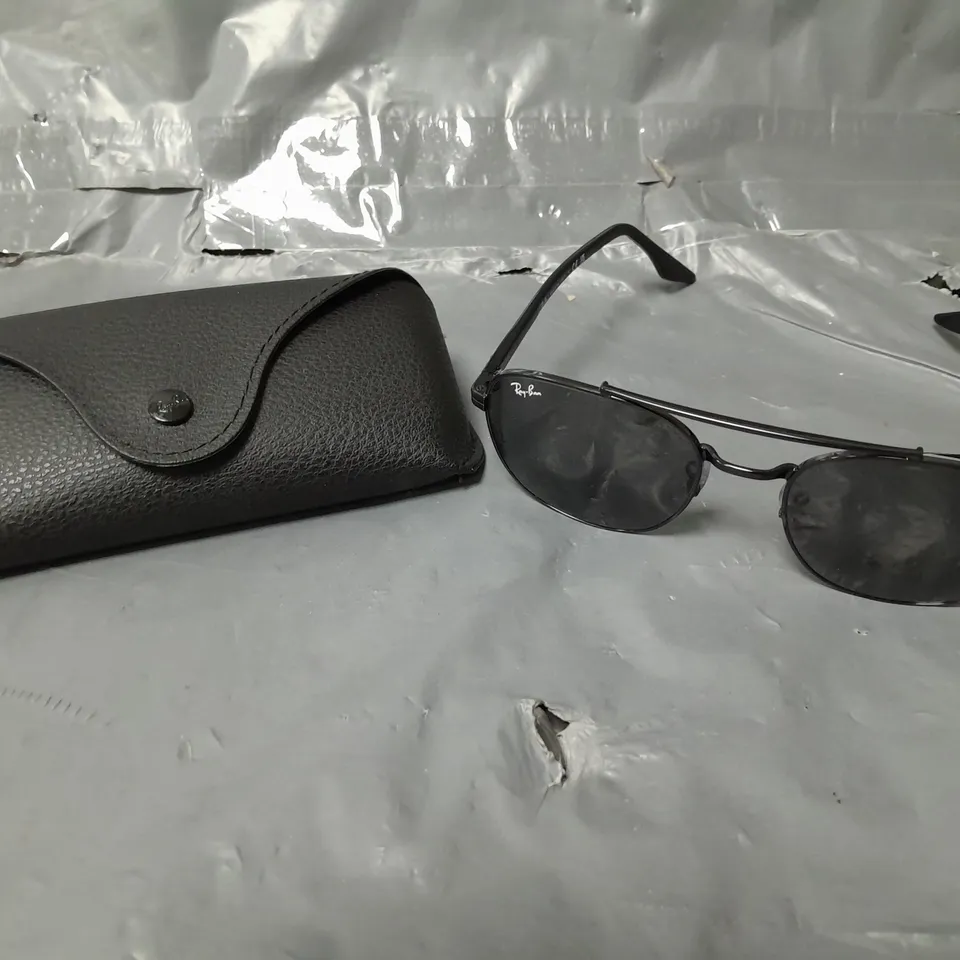 RAY-BAN NEW CARAVAN LEGEND SQUARE SUNGLASSES RRP £79.5