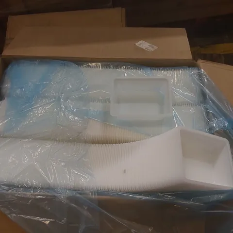 BOX CONTAINING A VERY LARGE QUANTITY OF BRAND NEW PLASTIC FOOD CONTAINERS