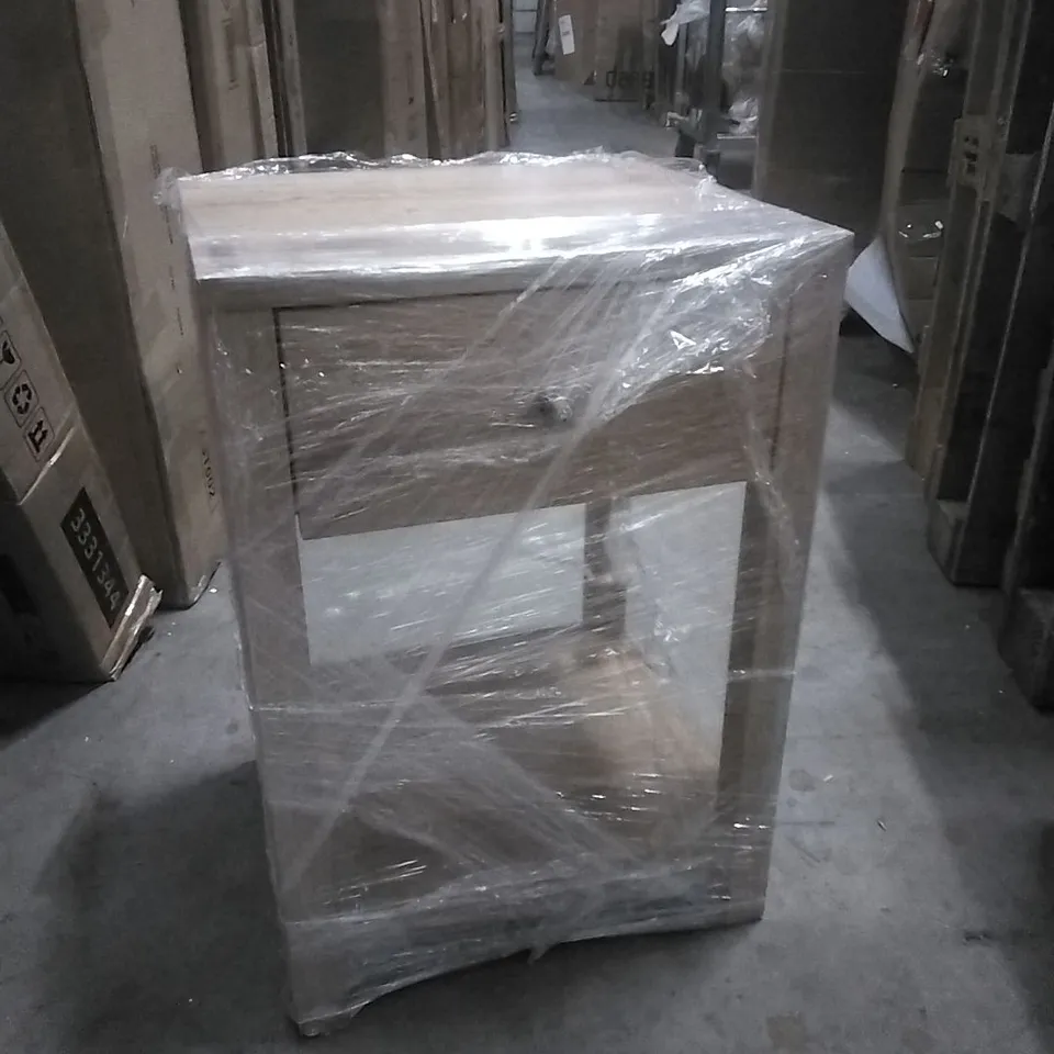 DUNELM OLNEY SIDE TABLE - OAK