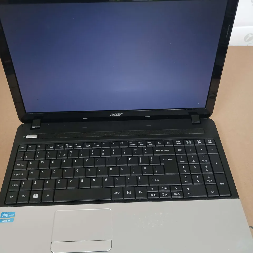 ACER TRAVELMATE P253	15 INCH	I3-3110M 2.40GHZ