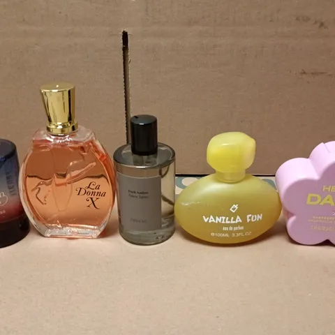 APPROX 10 ASSORTED UNBOXED FRAGRANCES TO INCLUDE HELLO DAISE , VANILLA FUN AND ZARA