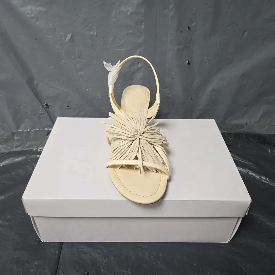BOXED PAIR OF & OTHER STORIES TANNED LEATHER OPEN TOE HEELS IN CREAM - SIZE 40