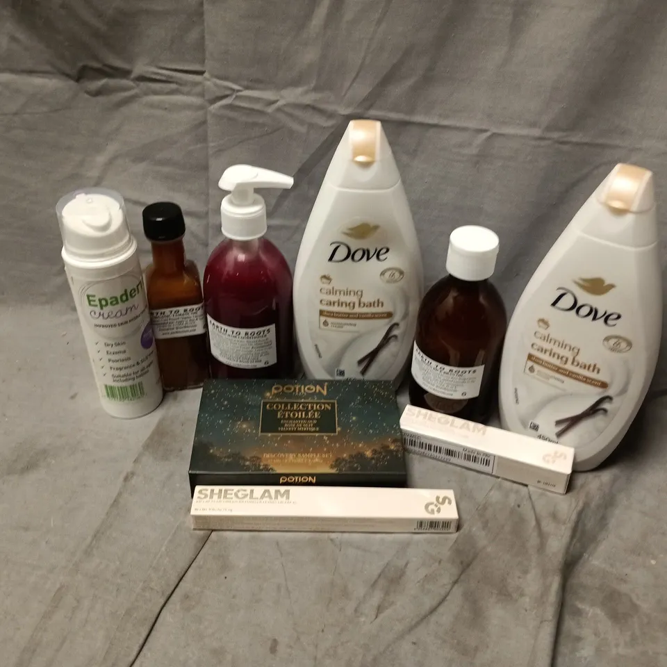 APPROXIMATELY 15 ASSORTED COSMETICS ITEMS TO INCLUDE DOVE CALMING CARING BATH, EPADERM CREAM, POTION PARIS DISCOVERY SAMPLE SET, ETC