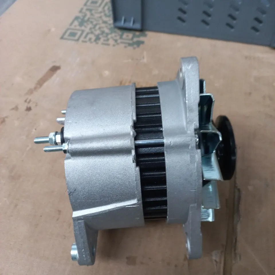 CAR ALTERNATOR – 12V, USED, WITH MOUNTING BRACKET