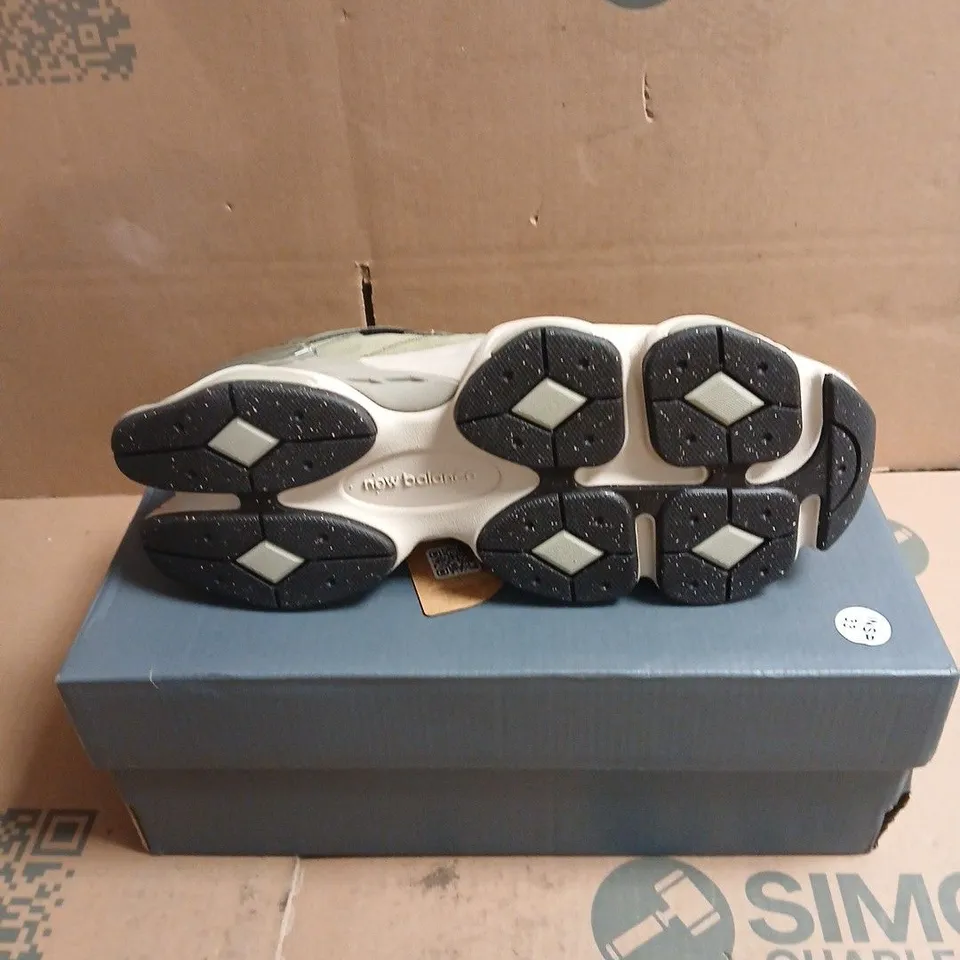 NEW BALANCE OLIVE GREEN/KHAKI SNEAKERS – MEN'S ATHLETIC SHOES BOXED SIZE UK 7