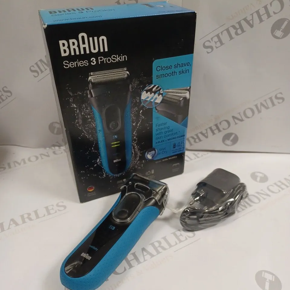 BOXED BRAUN SERIES 3 PROSKIN SHAVER 