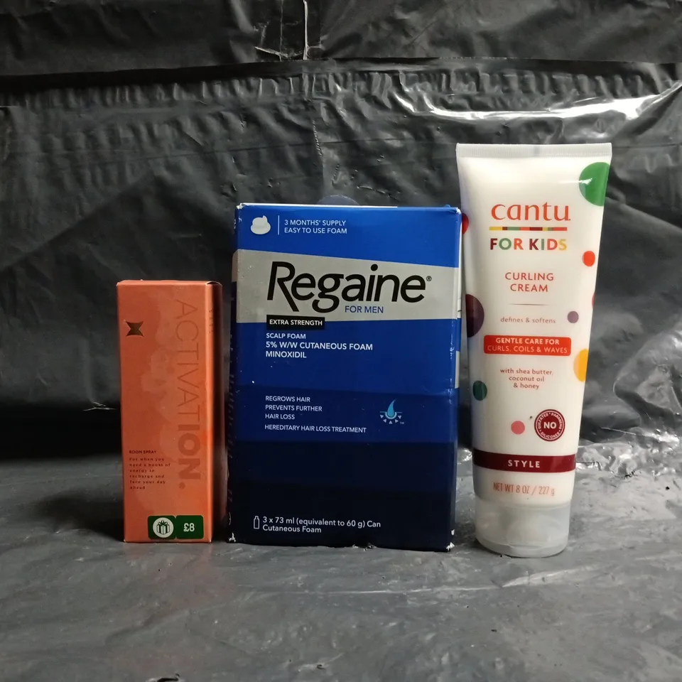 APPROXIMATELY 12 ASSORTED COSMETIC ITEMS TO INCLUDE CANTU, REGAINE, ETC - COLLECTION ONLY